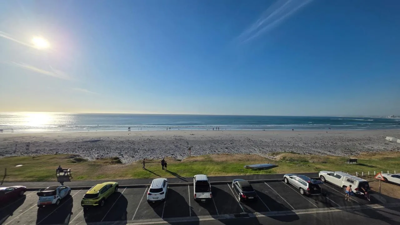 2 Bedroom Apartment / flat to rent in Melkbosstrand Central