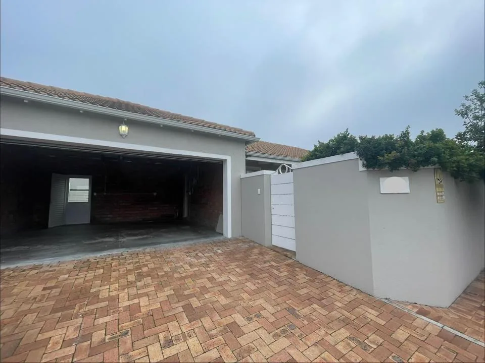 3 Bedroom House to rent in Sunningdale