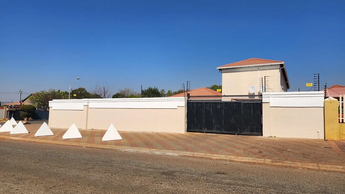 Apartment / flat to rent in Geelhoutpark