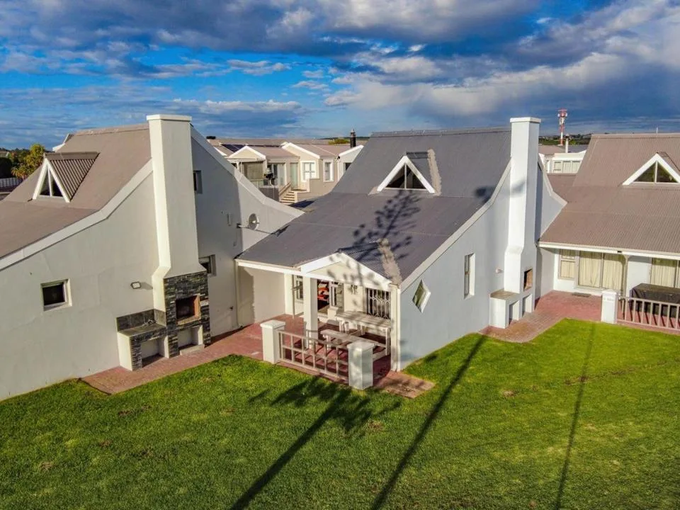 4 Bedroom House to rent in Waterfront