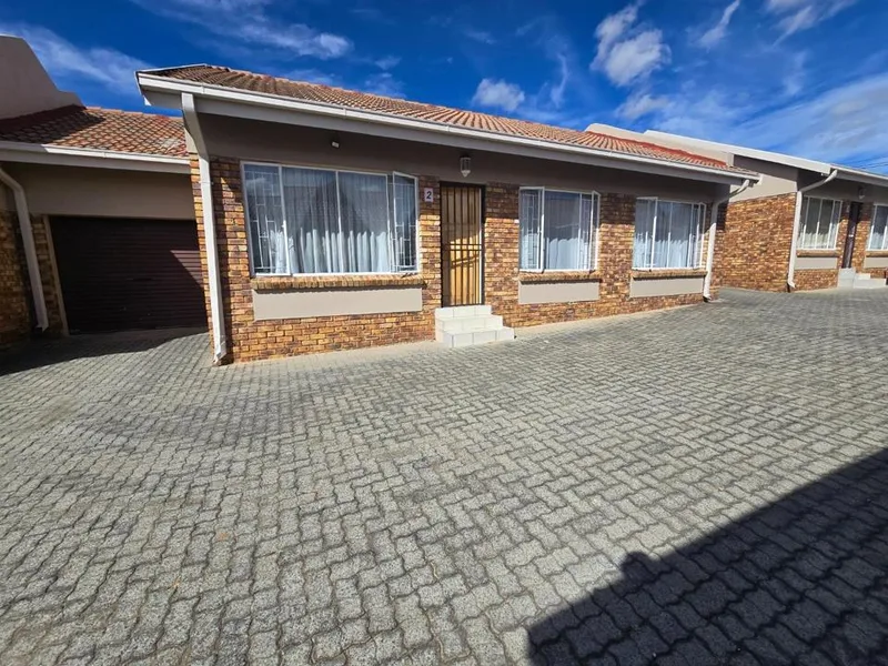 18 Bedroom Townhouse for sale in Trichardt