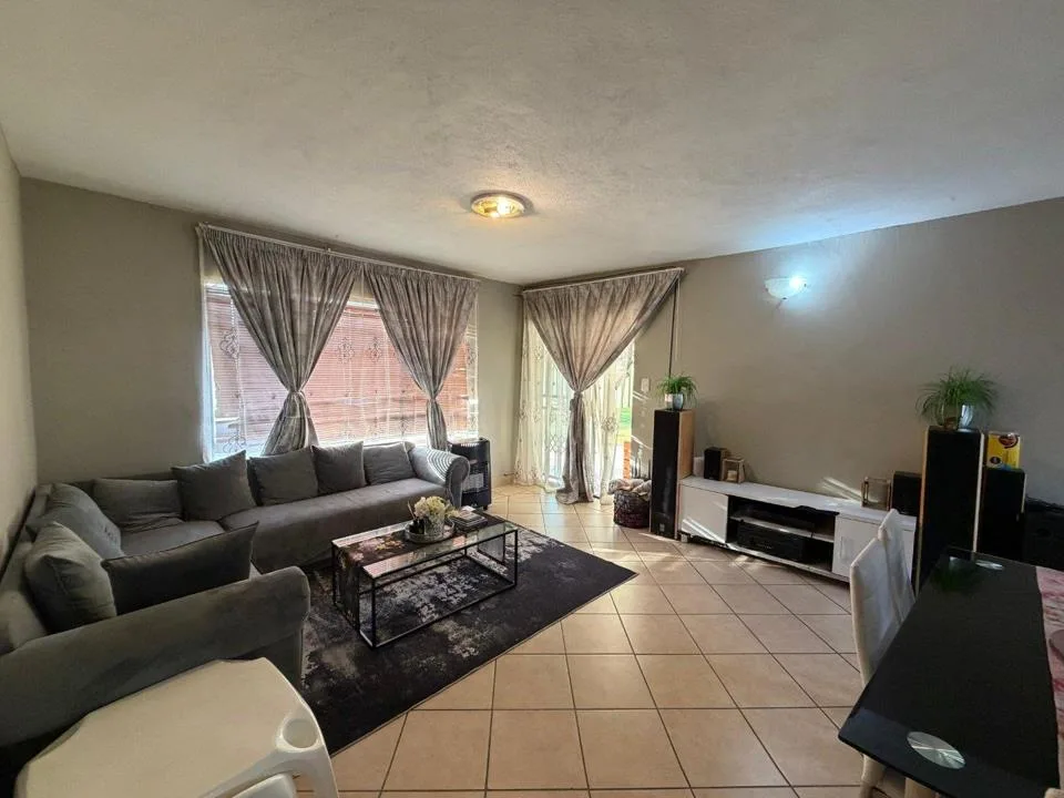 2 Bedroom Apartment / flat to rent in Penina Park Ext 2