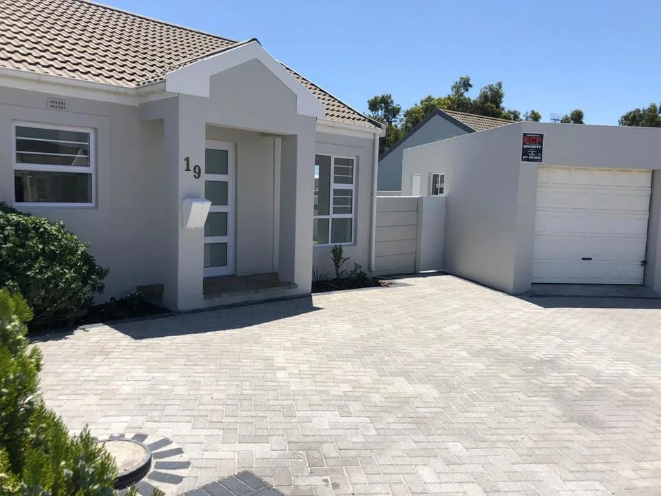 2 Bedroom House to rent in Bothasig