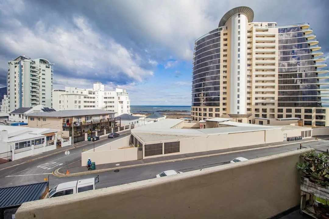 1 Bedroom Apartment / flat to rent in Strand South