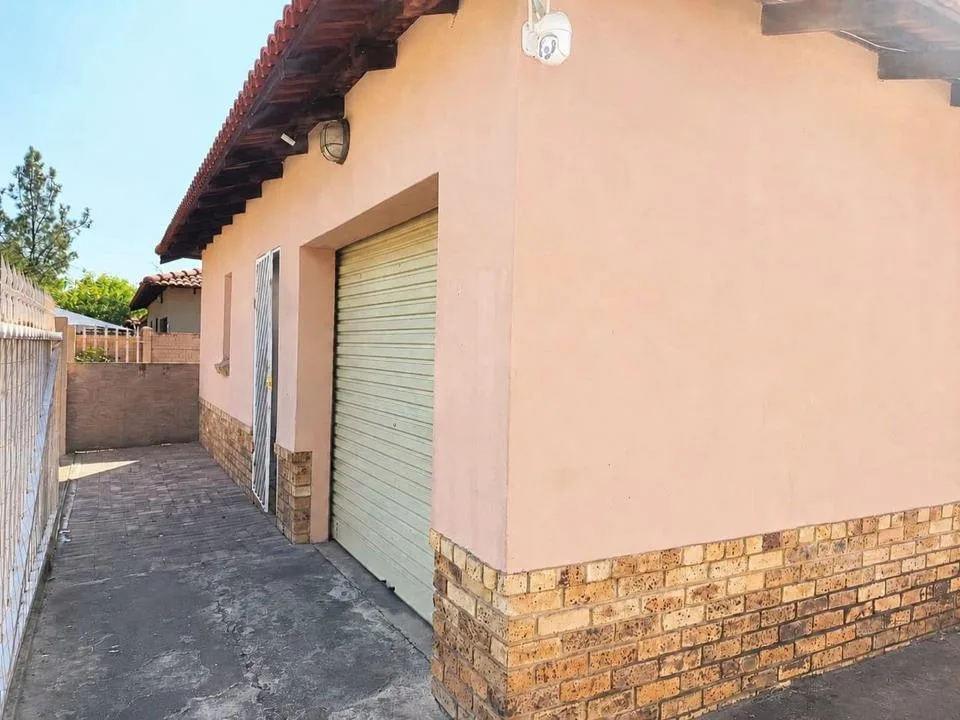 3 Bedroom Townhouse for sale in Waterval East