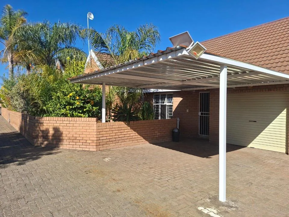 2 Bedroom Townhouse to rent in Langenhovenpark