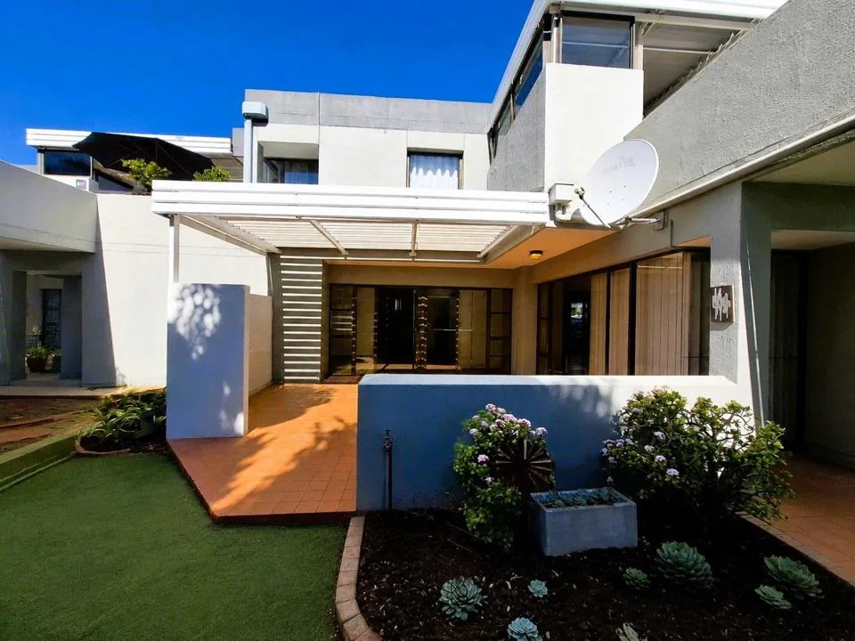 2 Bedroom Townhouse to rent in Faerie Glen