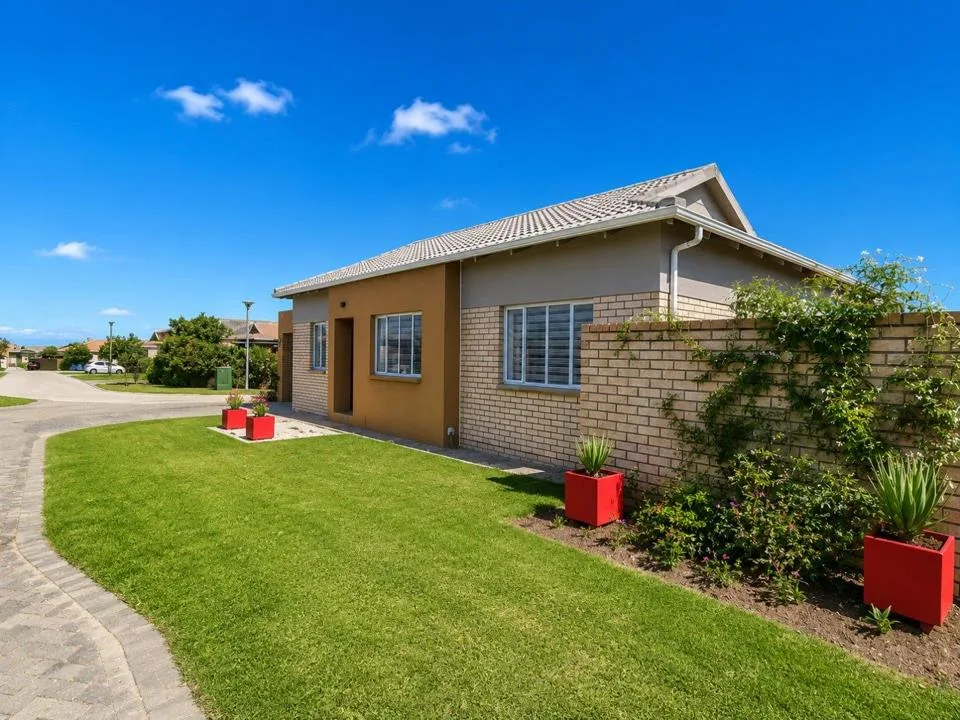 3 Bedroom House to rent in Mooikloof Country Estate