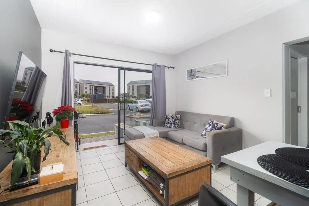 1 Bedroom Apartment / flat to rent in Parklands North