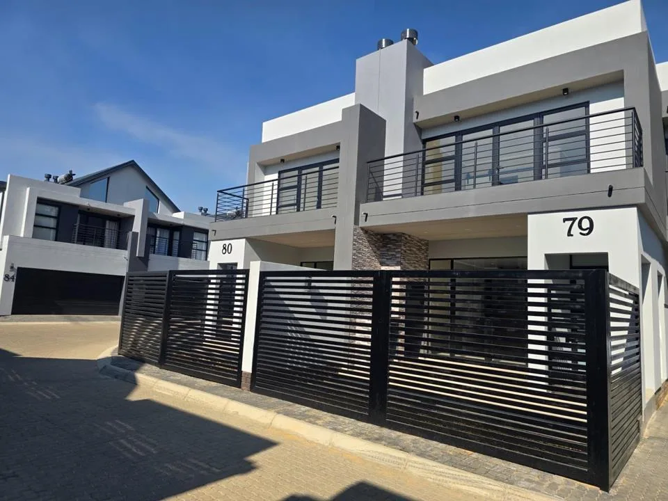 2 Bedroom Townhouse for sale in Secunda