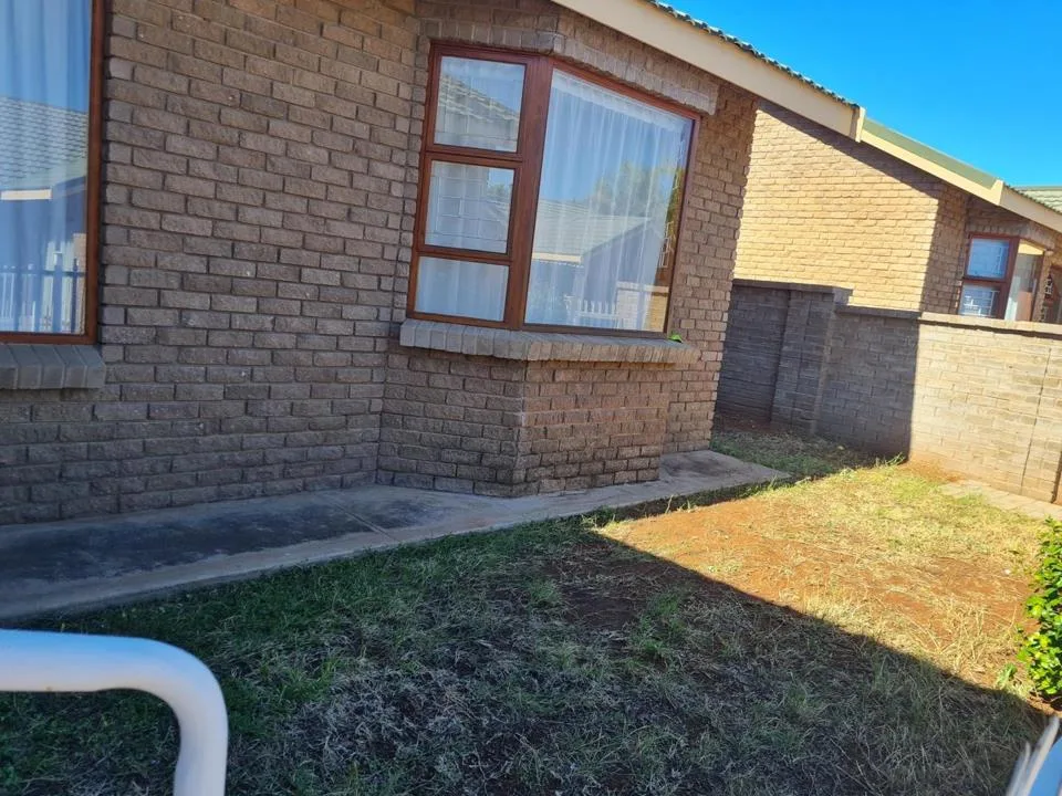 3 Bedroom Townhouse to rent in Keidebees
