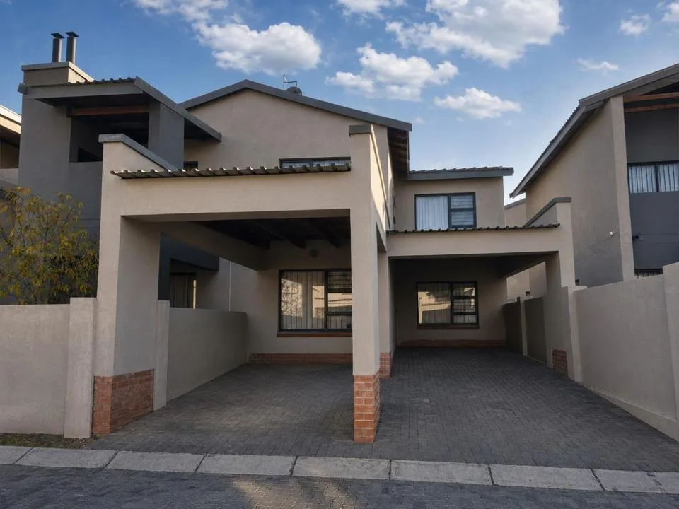 3 Bedroom Apartment / flat for sale in Waterkloof East
