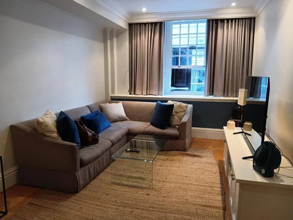 2 Bedroom Apartment / flat to rent in Cape Town City Centre