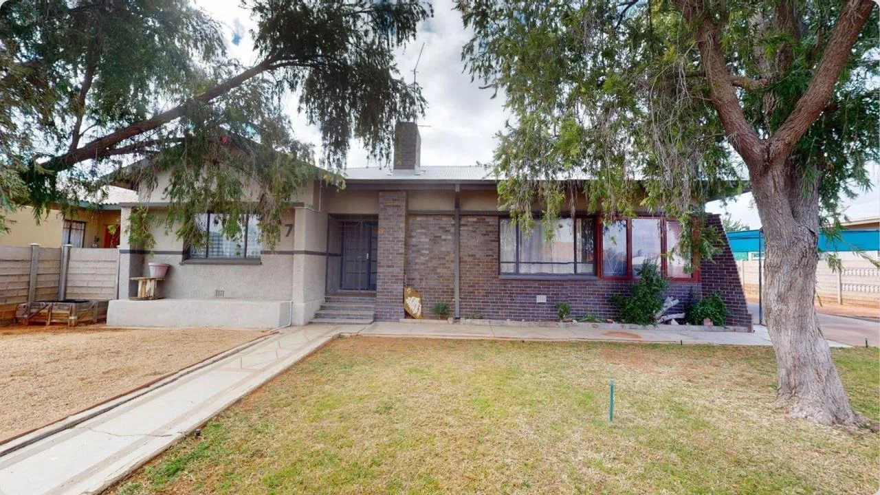 4 Bedroom House for sale in Die Rand