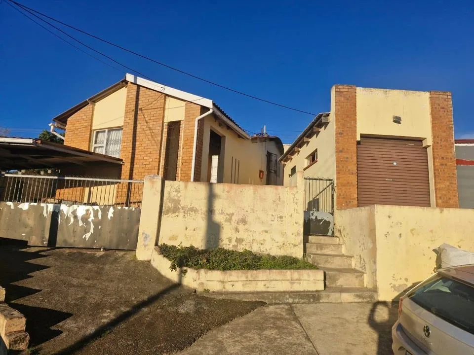 2 Bedroom House for sale in Mdantsane Nu 5
