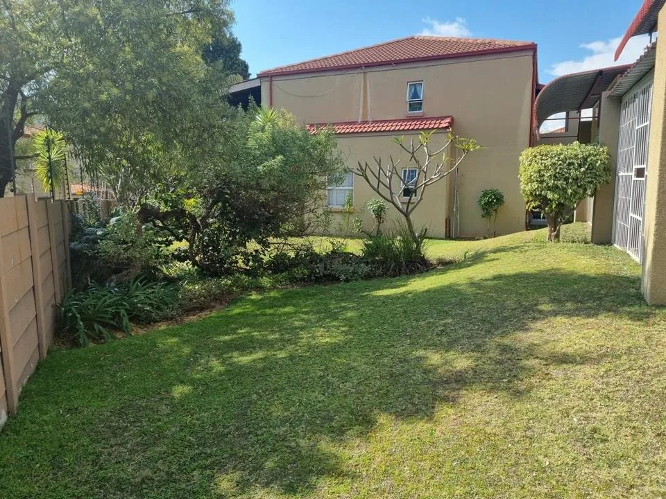 3 Bedroom Apartment / flat to rent in Safari Gardens