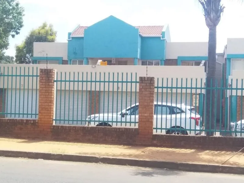 2 Bedroom Apartment / flat to rent in Pretoria North