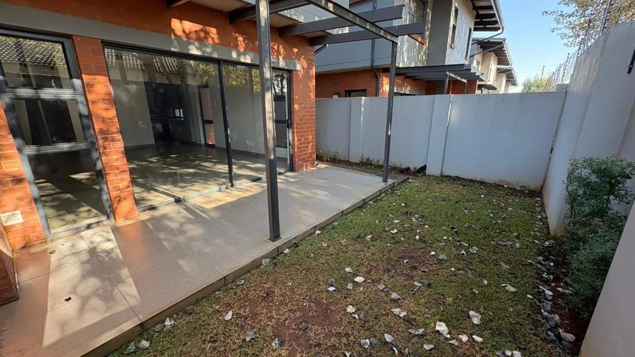 3 Bedroom Townhouse to rent in Olympus AH