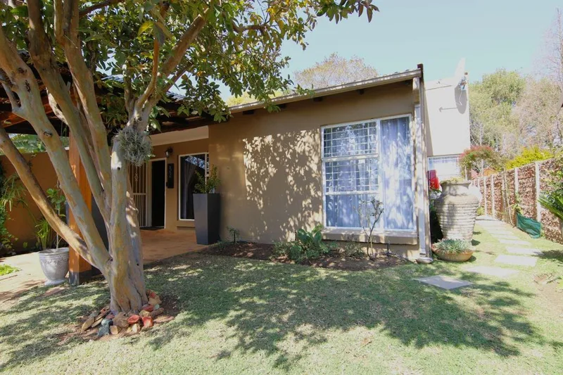 2 Bedroom Townhouse to rent in Randpark Ridge