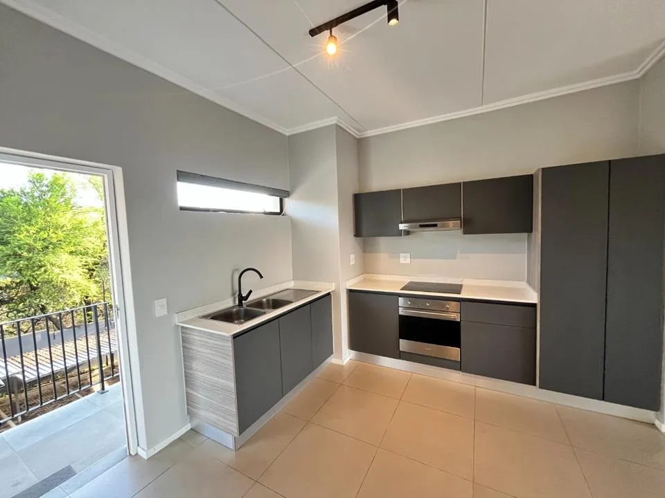 2 Bedroom Apartment / flat to rent in Bryanston