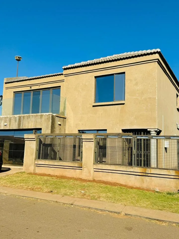 4 Bedroom House to rent in Vosloorus