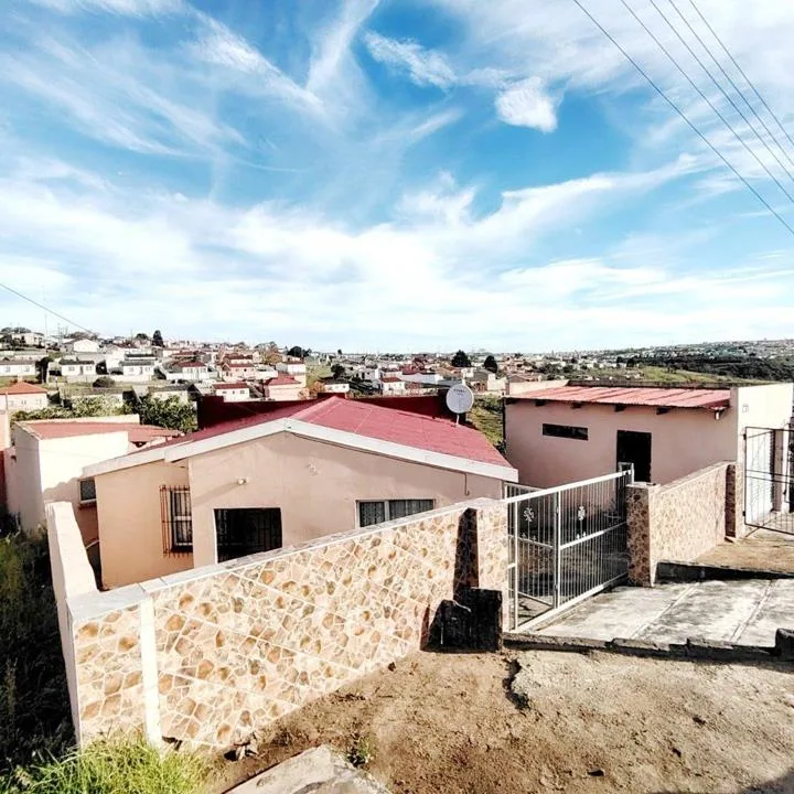 4 Bedroom House for sale in Mdantsane Nu 10