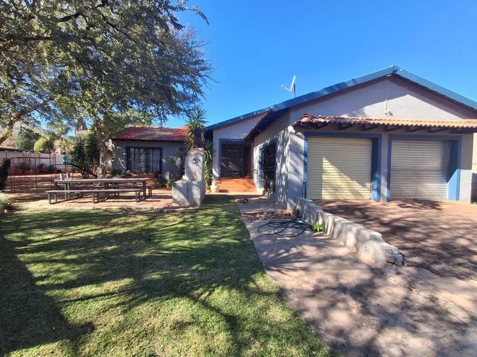 3 Bedroom House for sale in Thabazimbi