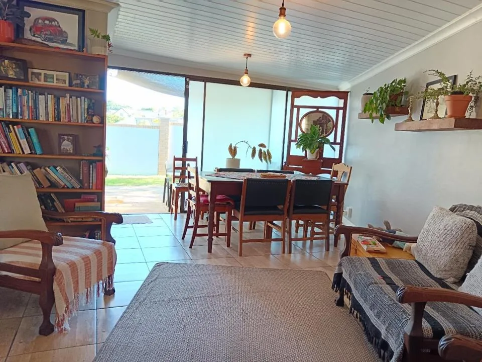 3 Bedroom Townhouse to rent in Sonstraal Heights