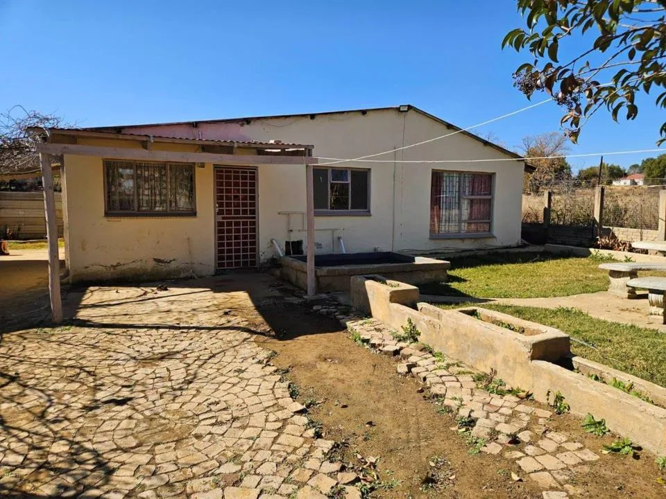 4 Bedroom House for sale in Zeerust