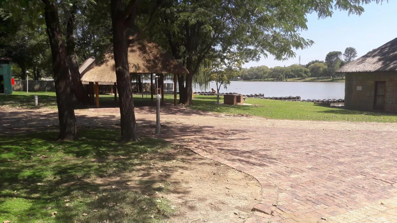 2 Bedroom Apartment / flat to rent in Clavadel River Lodge