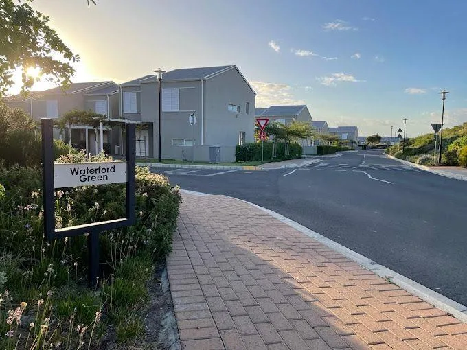2 Bedroom Townhouse to rent in Somerset Lakes