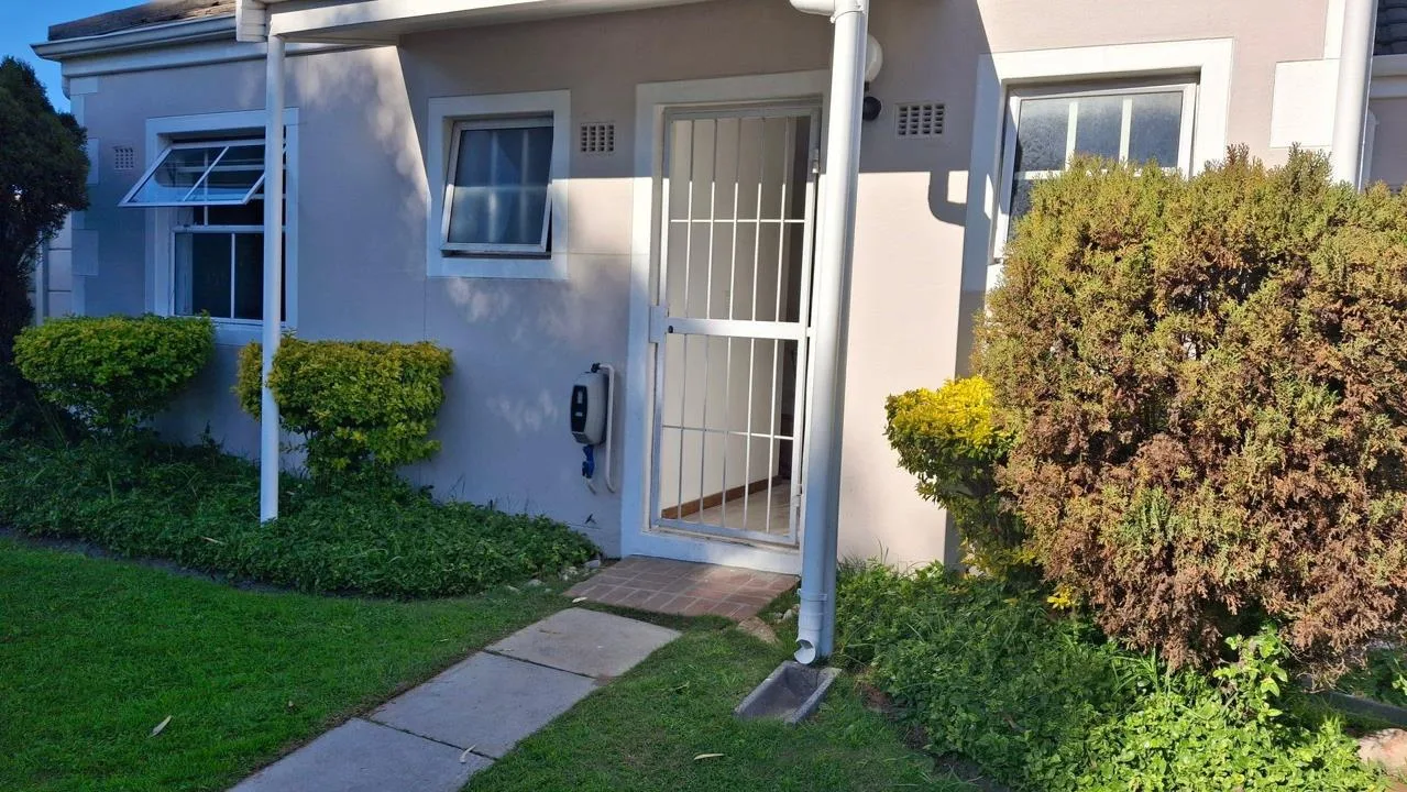 2 Bedroom Apartment / flat to rent in Pinelands