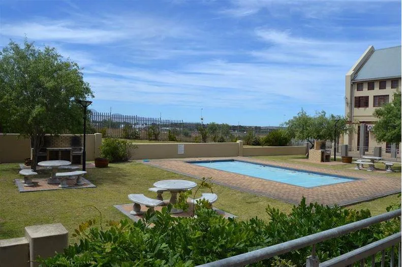 1 Bedroom Apartment / flat to rent in De Werf