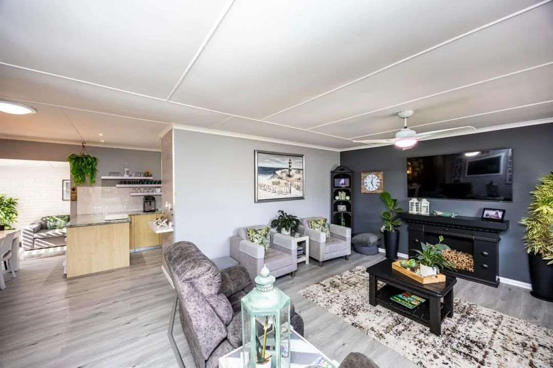 2 Bedroom Townhouse for sale in Gonubie