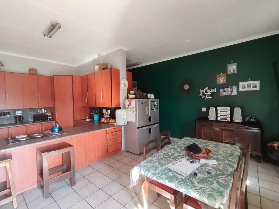 3 Bedroom House for sale in Aerorand
