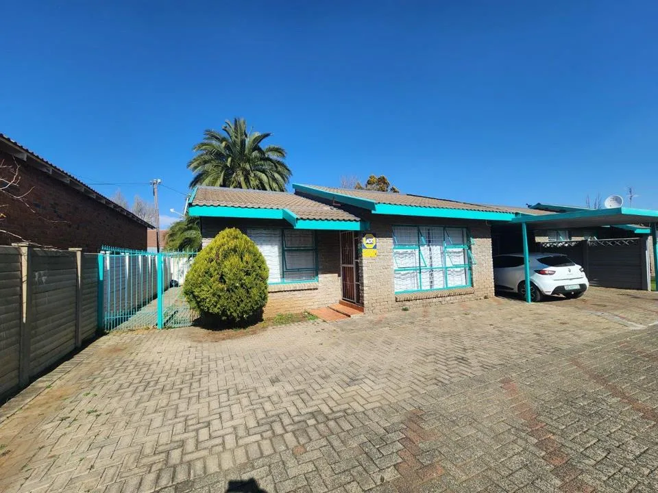 3 Bedroom Townhouse to rent in Pellissier