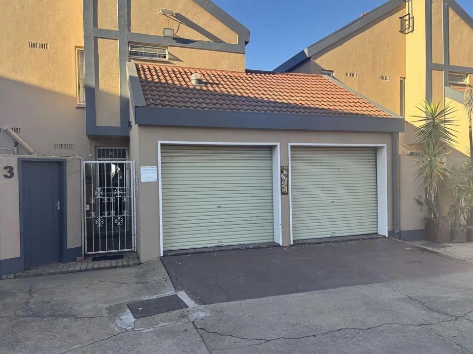 3 Bedroom Townhouse for sale in Potchefstroom Central