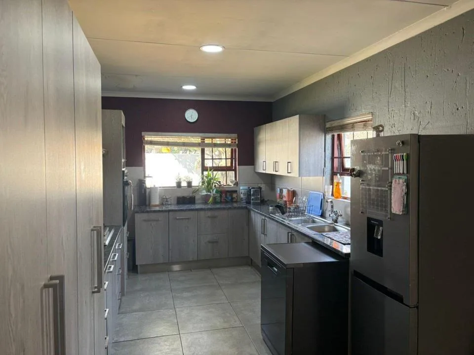 3 Bedroom Townhouse to rent in Vaalpark