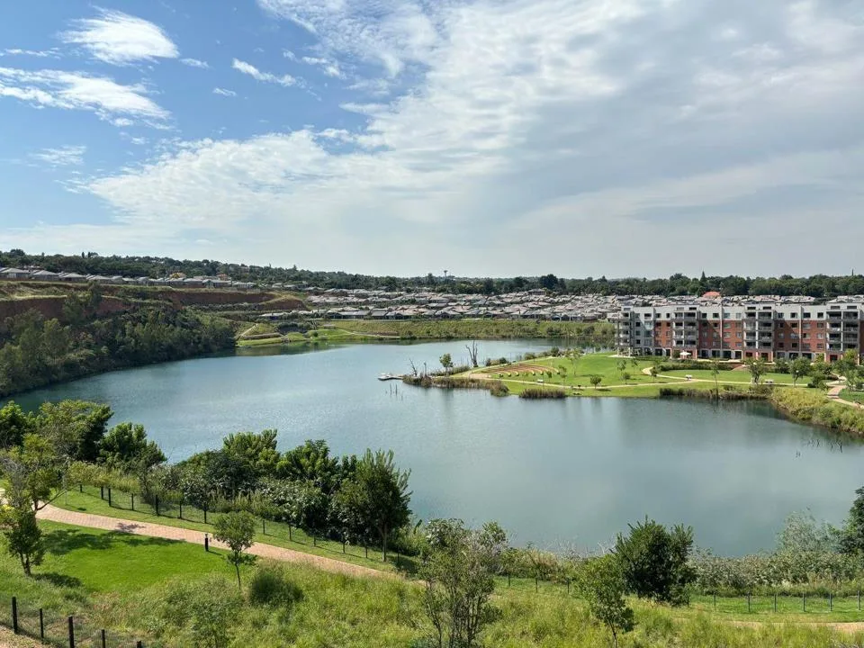 2 Bedroom Apartment / flat to rent in Waterkloof Ridge
