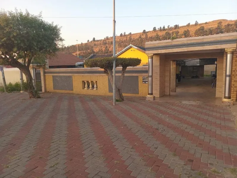3 Bedroom House to rent in Diepkloof