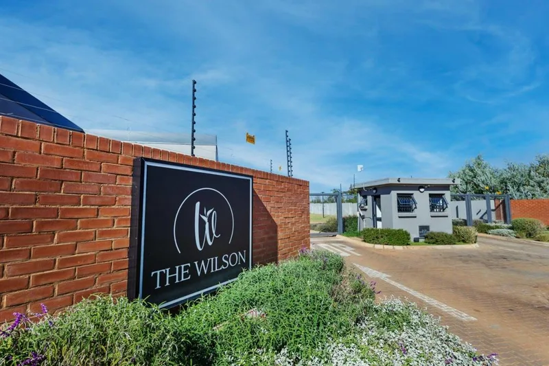 3 Bedroom Townhouse to rent in Olympus AH