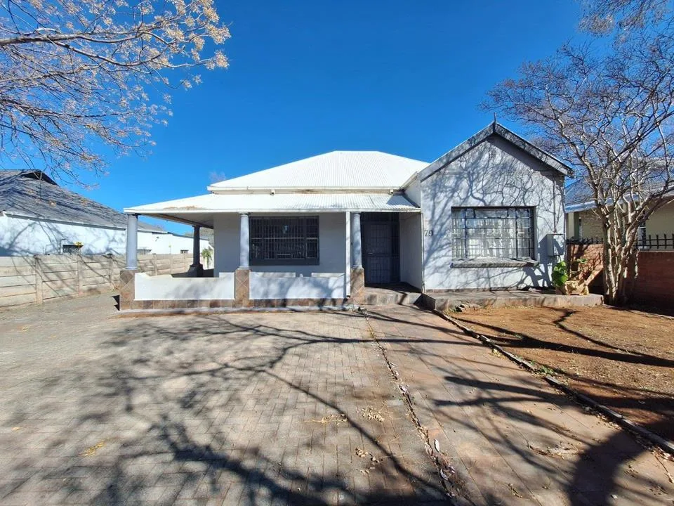 3 Bedroom House for sale in Beaconsfield