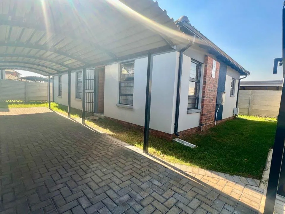 3 Bedroom House to rent in Sky City