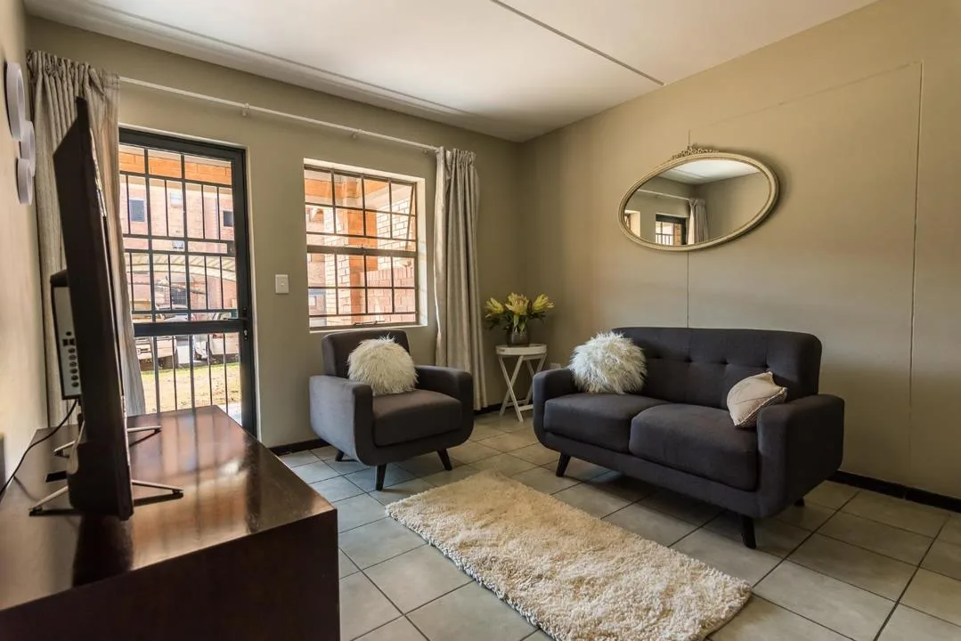 2 Bedroom Apartment / flat to rent in Heuweloord