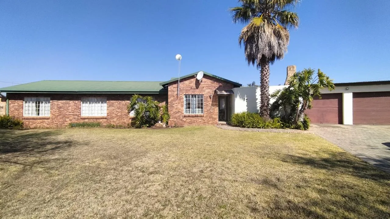 5 Bedroom House to rent in Randpoort