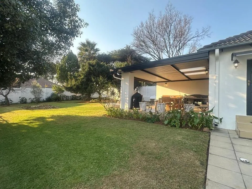 2 Bedroom House to rent in Craighall Park
