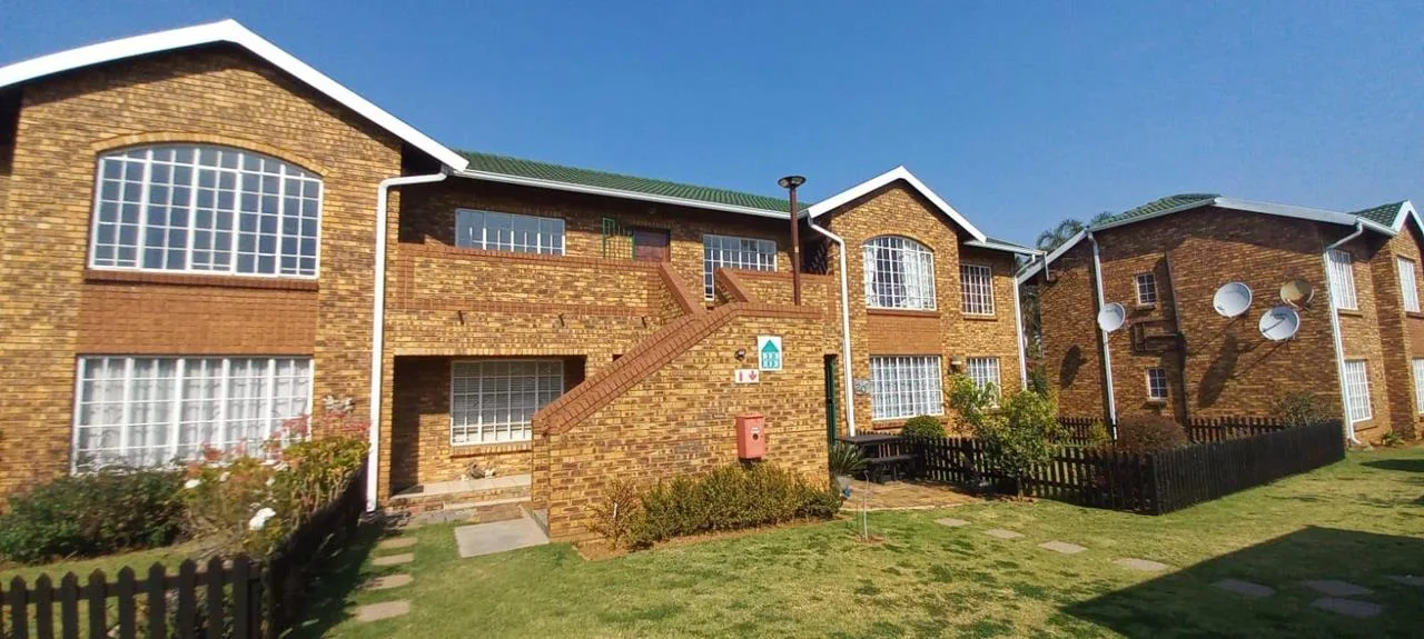 2 Bedroom Apartment / flat to rent in Farrarmere
