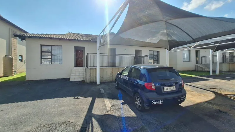2 Bedroom Townhouse to rent in Cosmosrand