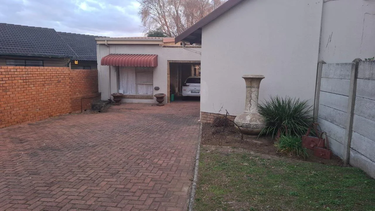 1 Bedroom House to rent in Secunda