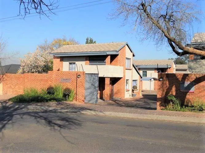 2 Bedroom Townhouse to rent in Wonderboom South